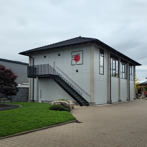 Hauptgebäude Front Japanhaus Sand Eventlocation